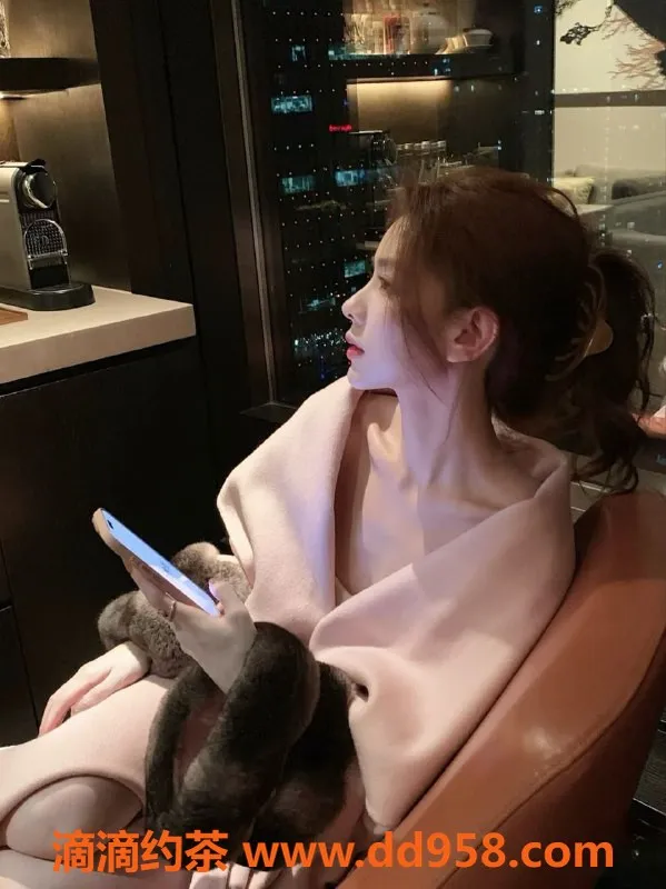 无锡楼凤-梁溪顶级嫩模，170身高一流服务