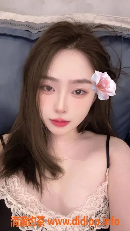 深圳楼凤-苏北北，162cm嫩妹，850P可享受舌吻服务