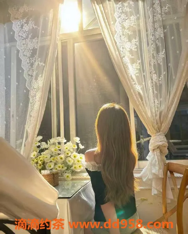 中山楼凤-小榄18岁美眉芸芸，身材极品B+，服务超赞！