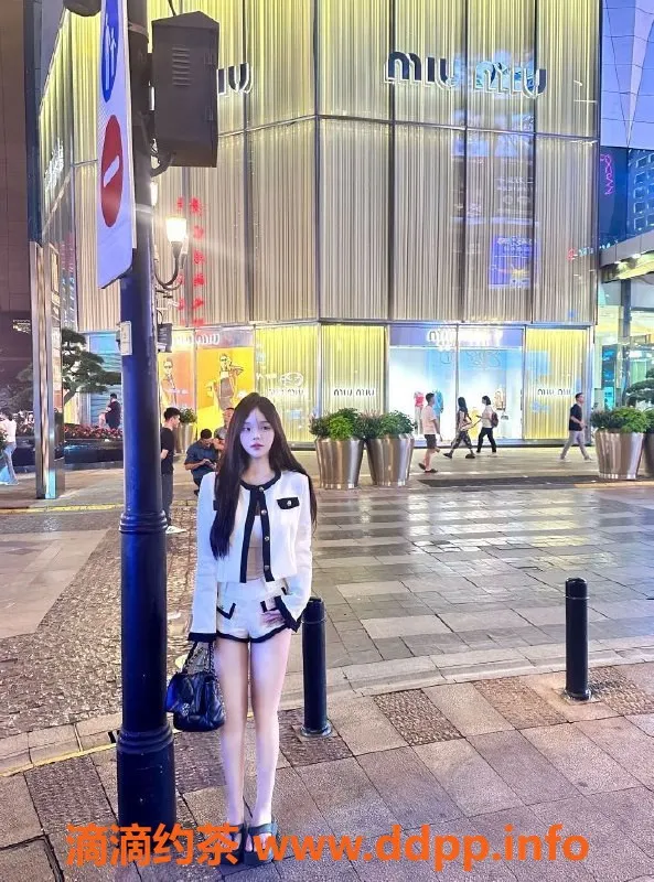 常州楼凤-武进学生妹，162cm，陪浴服务仅需1000起