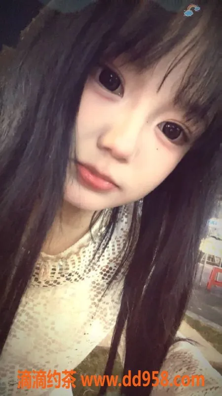 惠州楼凤-惠阳淡水18岁微胖少女诗诗，价格500