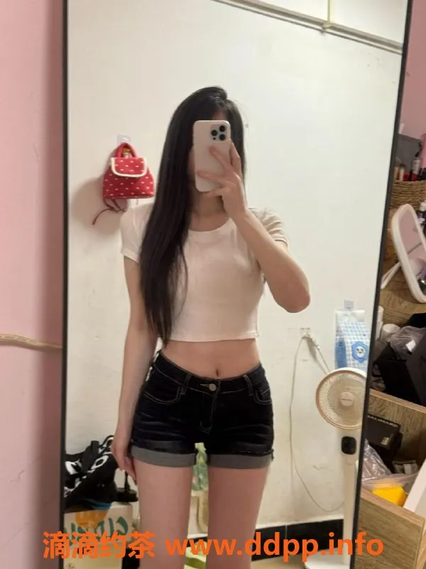 中山楼凤-古镇名凤上班了！洗吹做仅450元