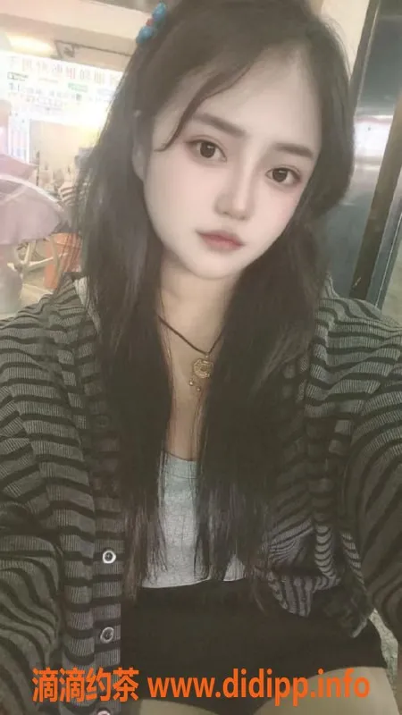 中山楼凤-东凤快餐300元，洗吹做400元，双人服务！