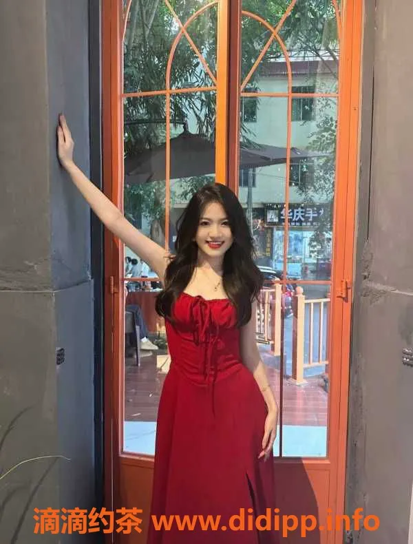 广州楼凤资源信息,天河新人可可，21岁165cm，胸围32D，460元/次