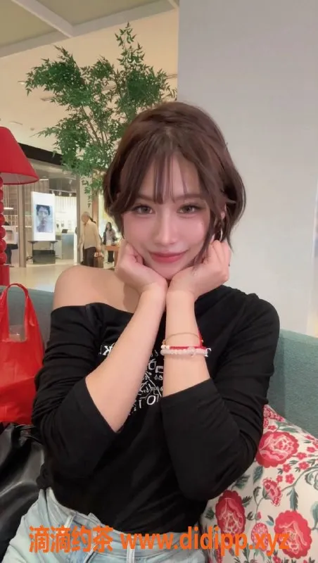 杭州上门服务-上城新城广场22岁D胸美艳小姐，身高163，火热服务等你来体验！