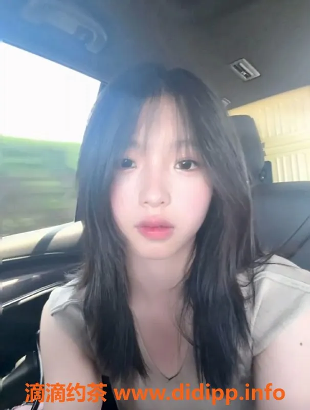 无锡楼凤资源信息,梁溪超嫩学妹170大长腿，皮肤雪白