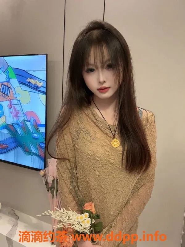 昆明楼凤-官渡区果冻，颜值9，服务超赞，800元起