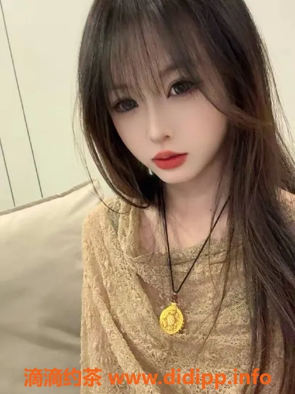 昆明楼凤-官渡区果冻，颜值9，服务超赞，800元起