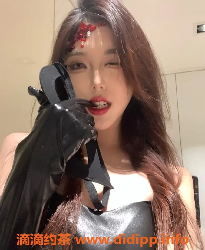 无锡楼凤-梁溪区高颜值冷淋，182cm模特身材特价1200p