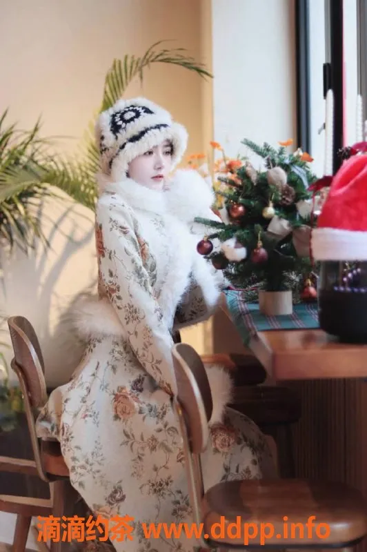 北京楼凤资源信息,朝阳三里屯曼曼，166高47重，混血美人