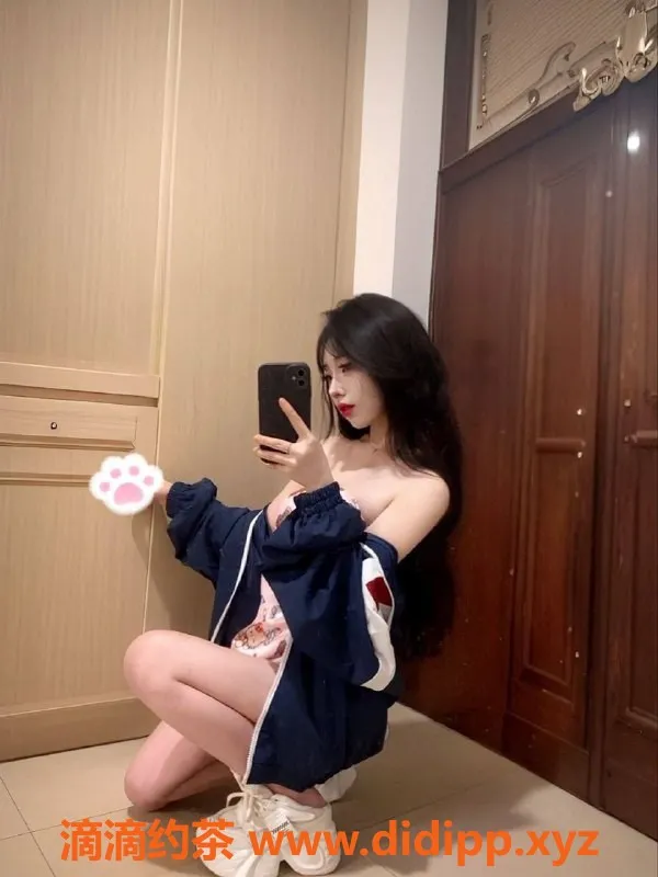 重庆楼凤-渝北区18岁六六，158cm，80斤，诱惑B+罩杯