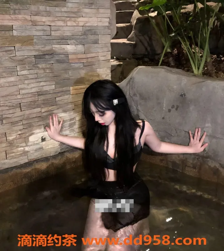 重庆楼凤资源信息,渝北区18岁六六，158cm，80斤，诱惑B+罩杯