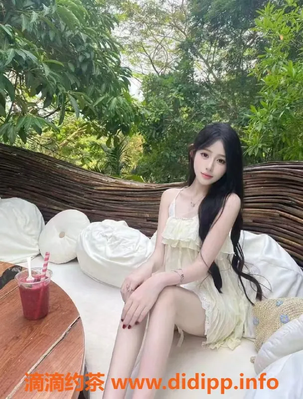 兰州楼凤-城关甜幂幂，T0级别身材，超值服务体验