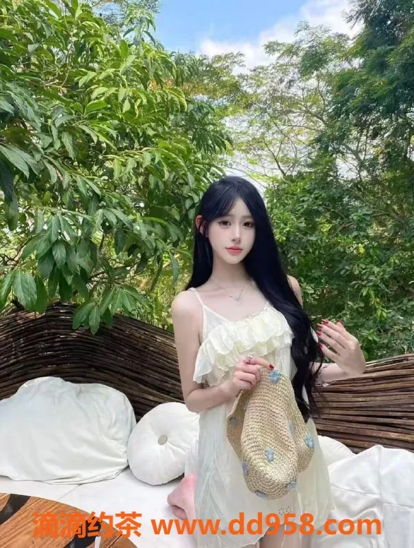 兰州楼凤资源信息,城关甜幂幂，T0级别身材，超值服务体验