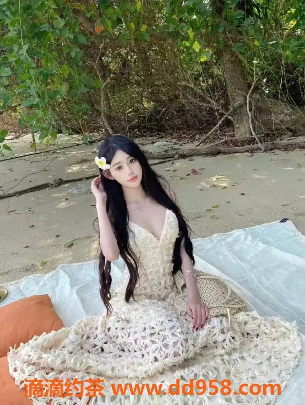 兰州楼凤-城关甜幂幂，T0级别身材，超值服务体验