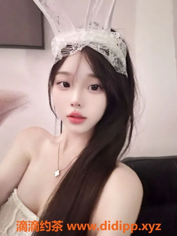 常州楼凤资源信息,武进06年学生妹，162cm颜值，高级陪浴服务