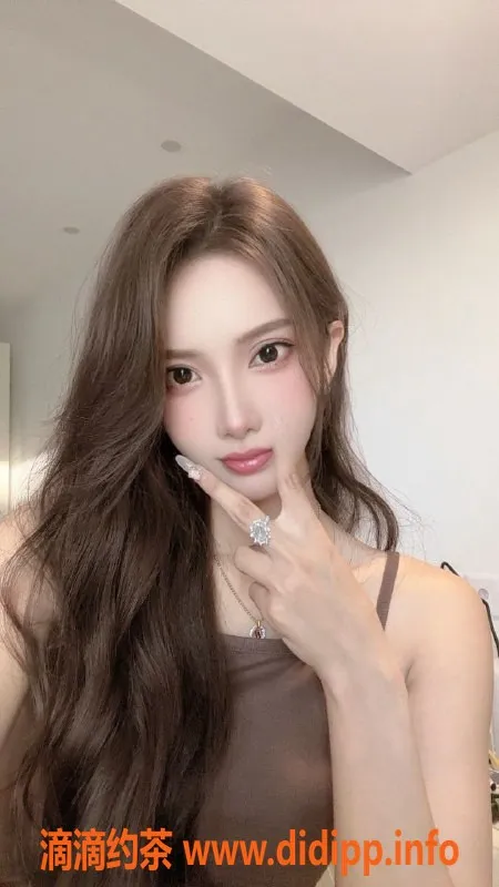 南昌楼凤-红谷滩御姐兼职 25岁/168cm/49kg