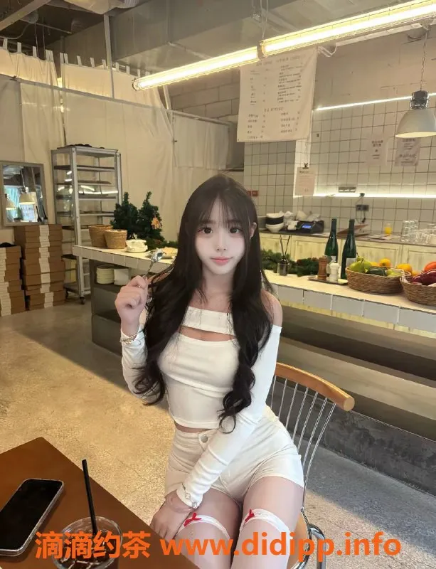 徐州楼凤-连云港小丽 170高114重 制服服务抢手