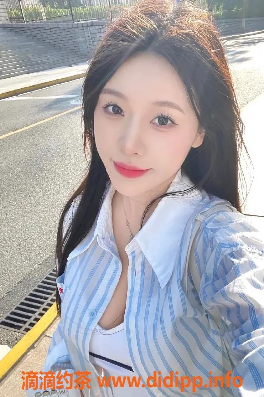 广州楼凤-番禺苏晴，166cm、52kg、36C，超值服务等你来体验！