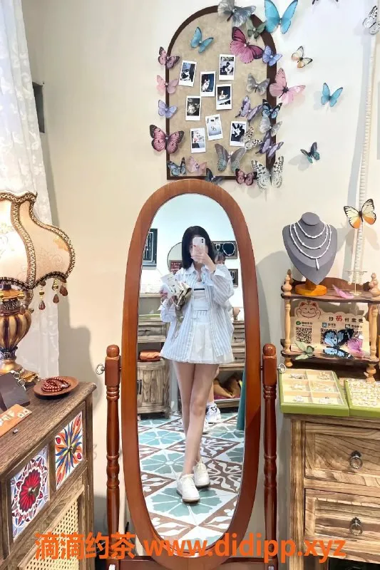 广州楼凤-番禺苏晴，166cm、52kg、36C，超值服务等你来体验！