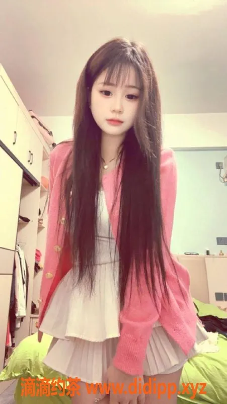 湛江楼凤-广东湛江泡泡，21岁微胖妹，156cm，600元体验