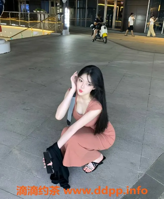 杭州上门服务-滨江鼓鼓课表，22岁，167cm，53斤，专业上门服务