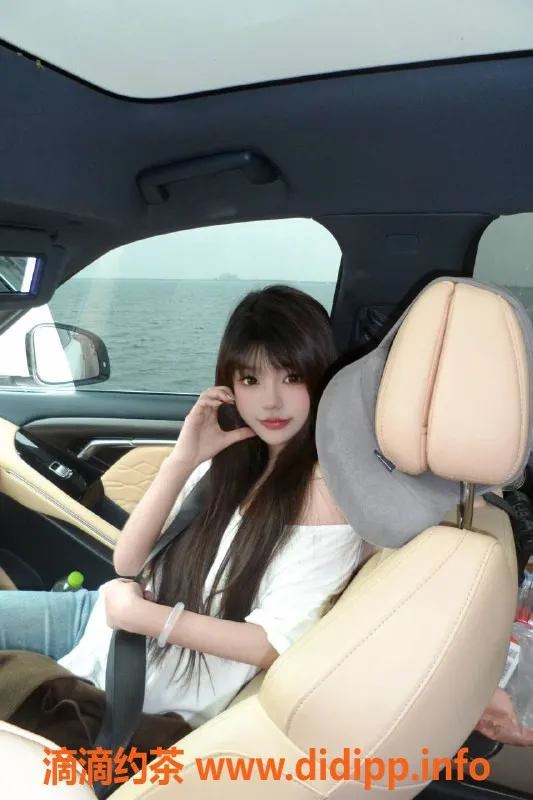 北京楼凤-成寿寺奶芙，18岁女孩，身高168，茶费8