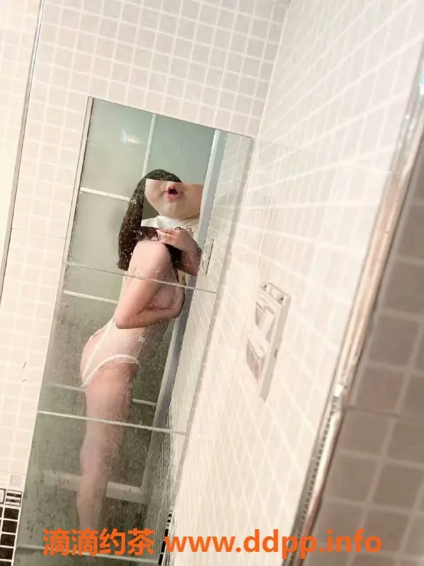 深圳楼凤-龙华御姐秋秋，160c 52kg 800元起