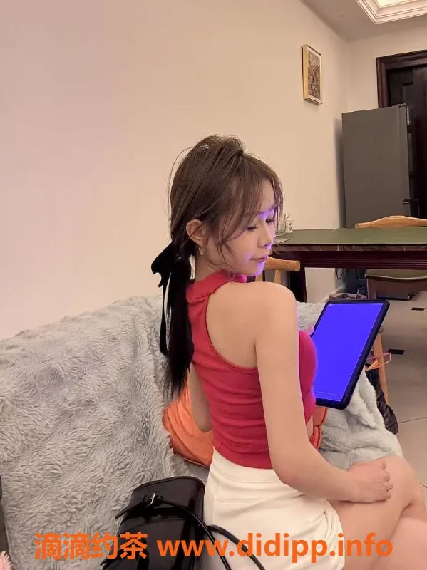 深圳楼凤-深圳福田欧阳娜娜，1200元舌吻服务体验