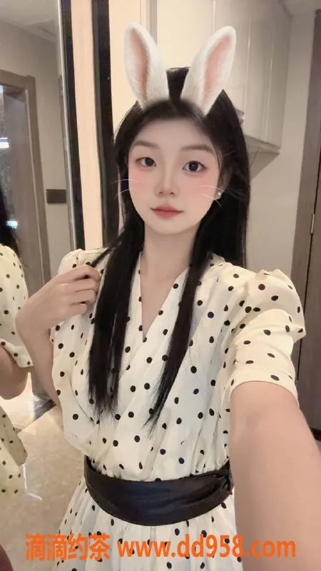 深圳楼凤-宝安小妮子，800元嫩妹服务，快来体验！