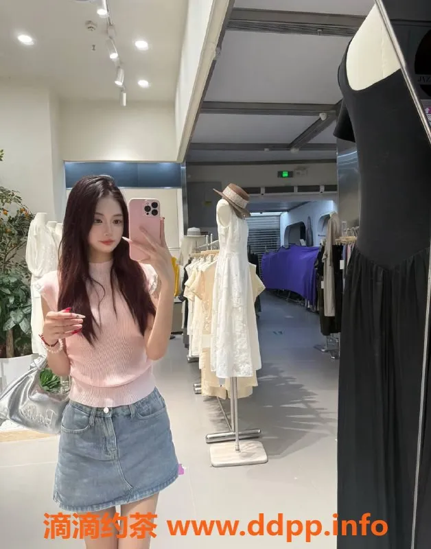 广州楼凤-广州海珠区嫩妹小雨，大长腿800元体验！