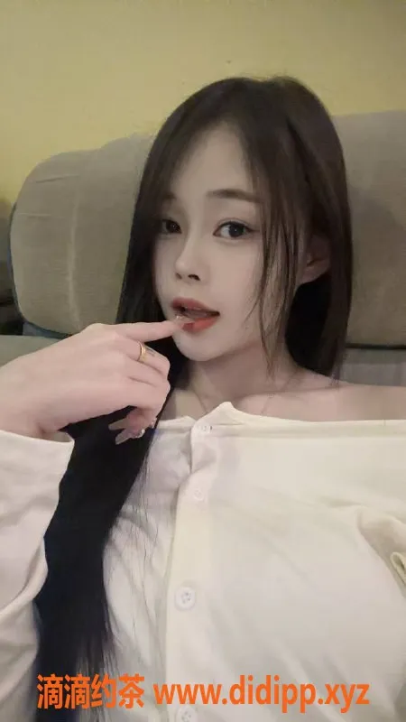 深圳楼凤-南山可欣，20岁165cm，45kg超高性价比！