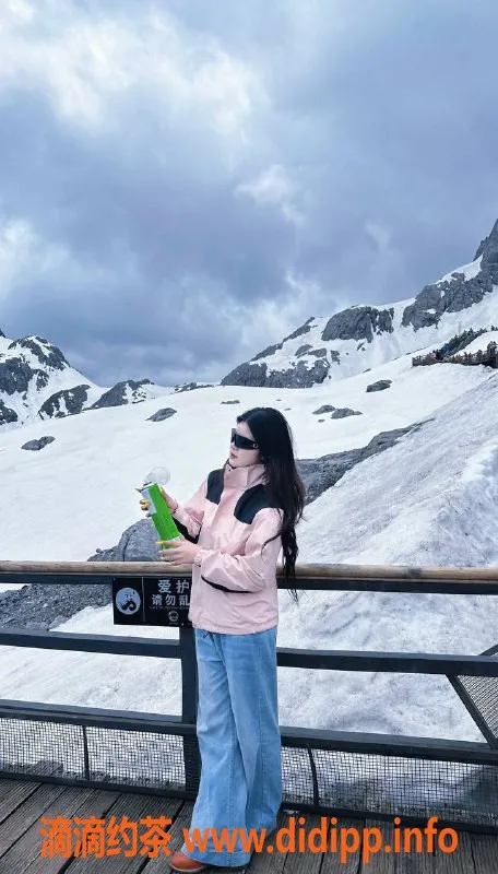 广州楼凤-广州天河葡萄，800元嫩妹大胸服务