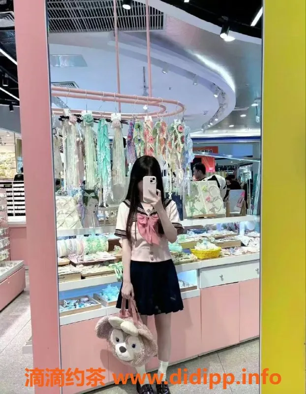 深圳楼凤资源信息,福田小奷，18岁160b，1100起，嫩妹服务等你来体验！