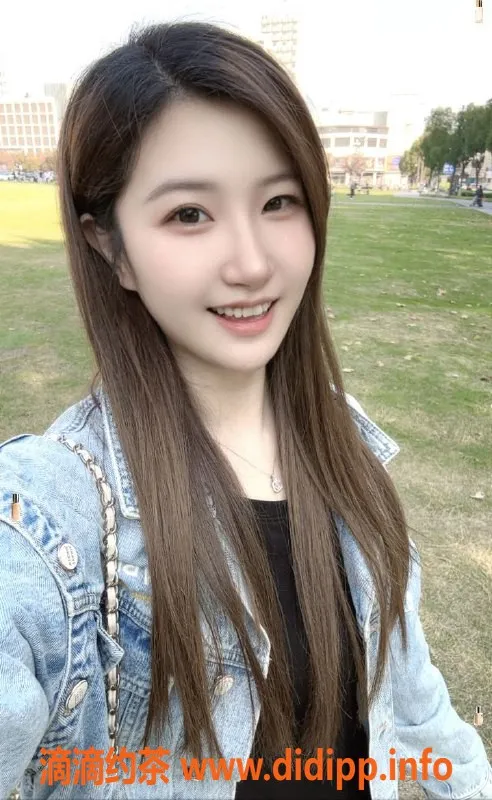 无锡楼凤-宜兴05超嫩学妹 陪浴调情服务