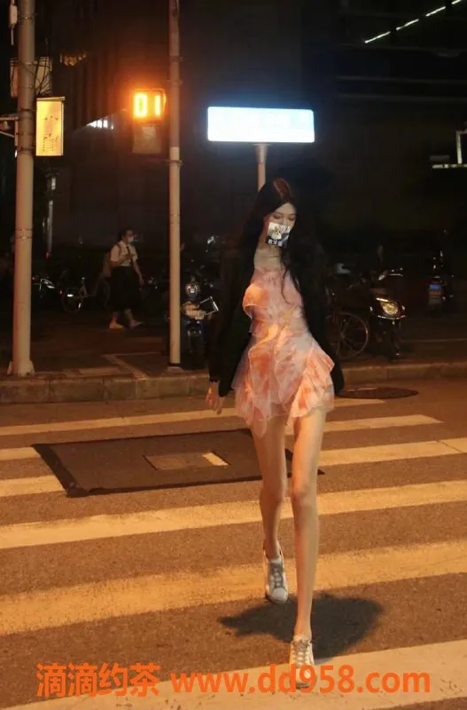 深圳楼凤-福田西施老师，20岁长腿美女等你体验