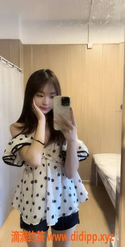 深圳楼凤-深圳龙华心心，900p亲密服务等你来体验