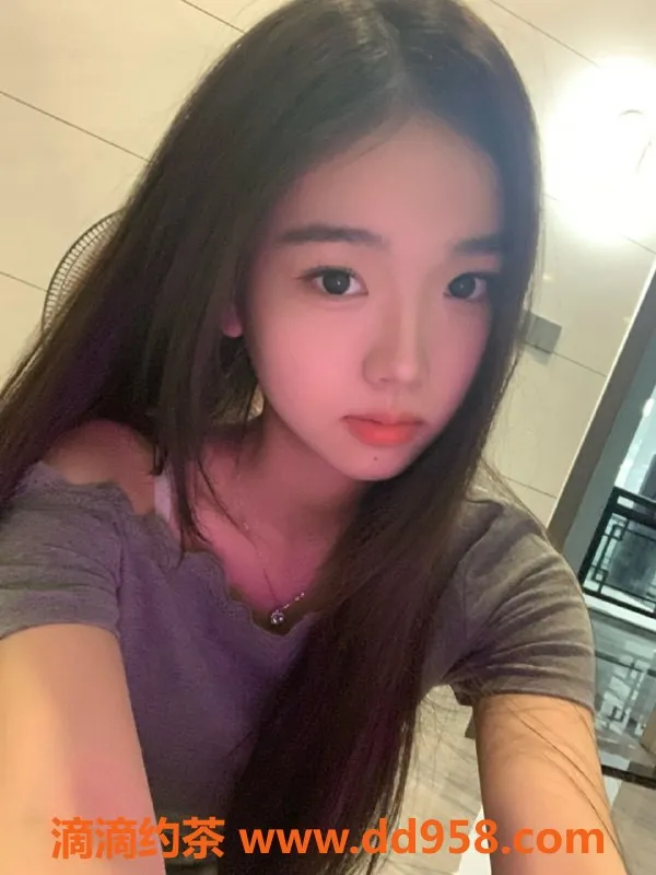 无锡楼凤-锡山区艺彤，162cm，42kg，陪浴服务！