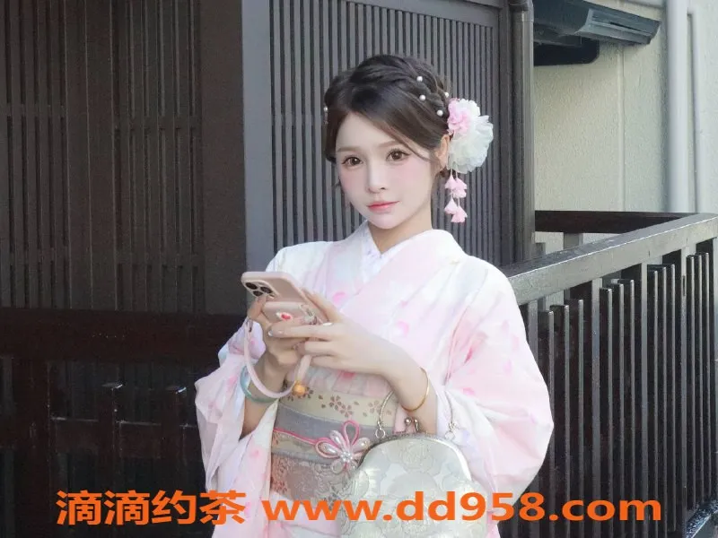 广州楼凤-天河小笨蛋，课费2500p，4500pp的优质服务