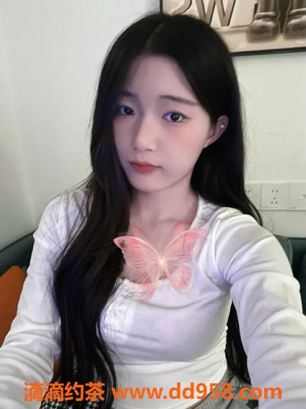 广州楼凤-广州番禺小依依，700元起，私密服务等你来体验
