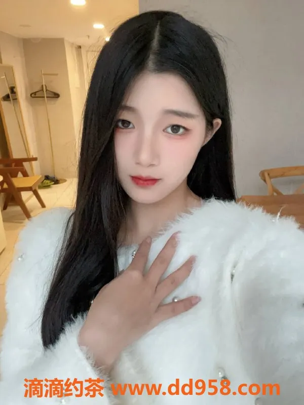 广州楼凤-广州番禺小依依，700元起，私密服务等你来体验