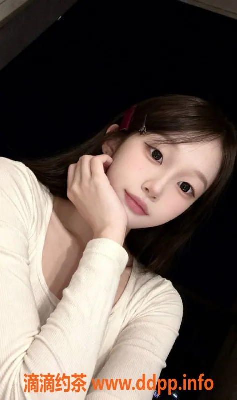 深圳楼凤-龙岗区嫩妹小茵茵，900全套服务！