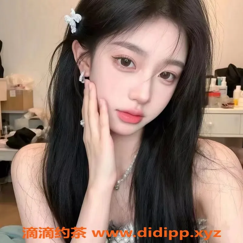 无锡楼凤-梁溪区高颜值模特兼职，175高挑身材，特价2100p