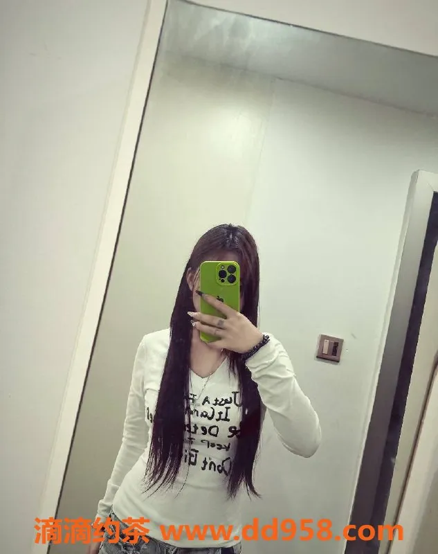 深圳楼凤资源信息,罗湖嫩妹小椰，800元起，服务多样