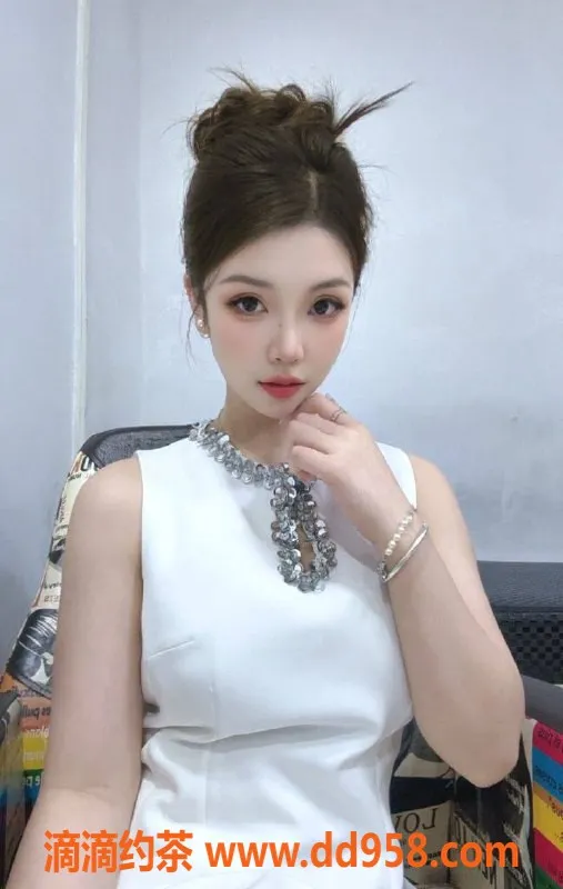 广州楼凤-广州越秀嫩妹伊伊，800元舌吻服务