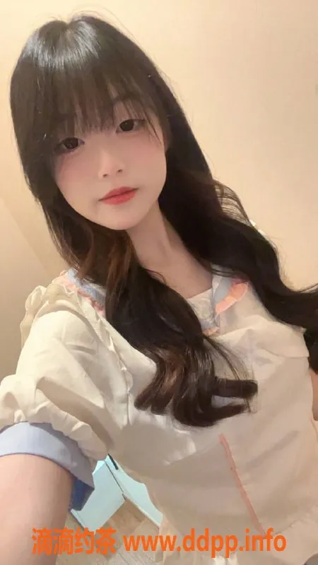 成都楼凤-成华区19岁嫩妹思思，163cm，45kg，服务热情