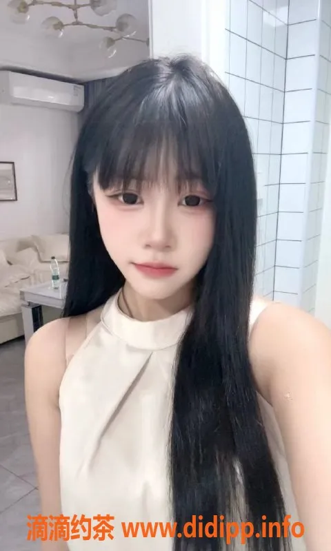 深圳楼凤资源信息,龙华区御姐欣欣，900全套服务体验