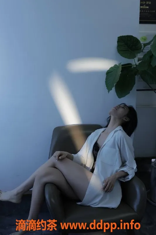 长沙楼凤资源信息,岳麓区冰冰 166/96 28岁 精品服务等你体验