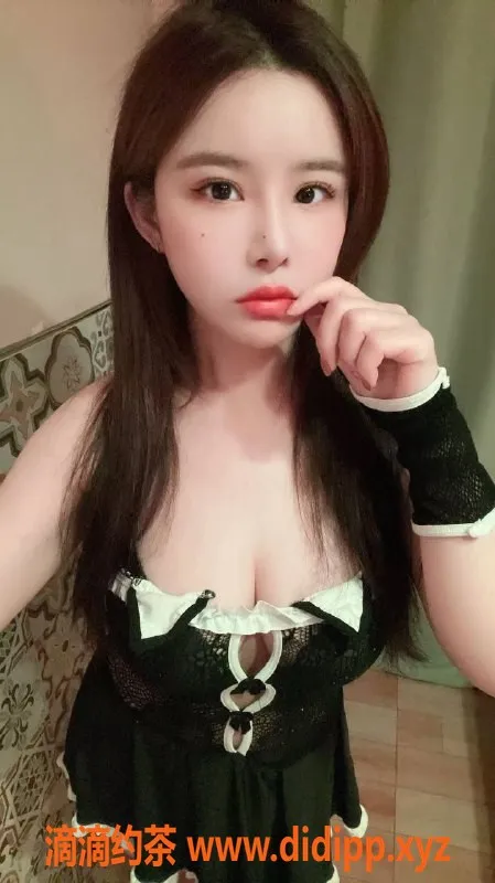 深圳楼凤-深圳坂田甜甜，舌吻六九服务，700起价