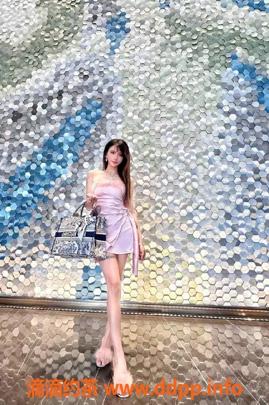 深圳楼凤-米娅，深圳福田见面，消费1000p起